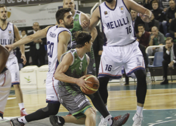 fotosmelilla 2015 12 05 AA F0TO 17 Tropiezo del Melilla en Cáceres