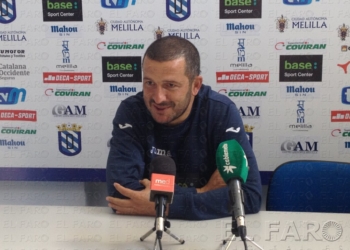 fotosmelilla 2015 12 12 DEPORTE MELILLA 27,01 Fernando Currás: “Pagaría por jugar el partido ante el Recre”