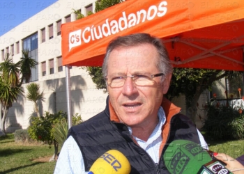 fotosmelilla 2015 12 16 Antonio FOTO CIUDADANOS De Castro: “Si la participación llega al 80%, Ciudadanos puede ganar”