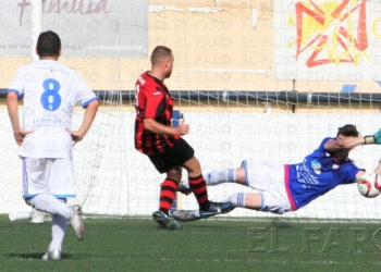 fotosmelilla 2015 12 21 DEPORTE MELILLA 34 01 El Vélez venció al ralentí