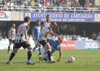 fotosmelilla 2015 12 21 DEPORTE MELILLA 34 02 El Melilla saca un punto de oro frente al FC Cartagena
