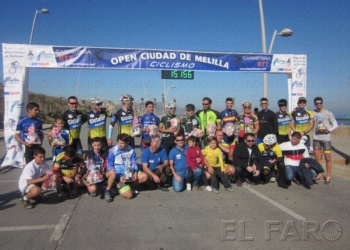 fotosmelilla 2015 12 21 DEPORTE MELILLA 35 01 Santi Montoya se lleva el Pavo 2015