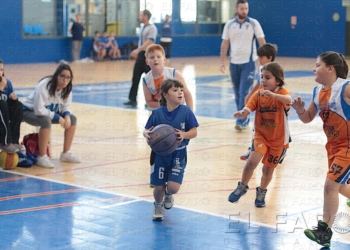 fotosmelilla 2015 12 26 DEPORTE MELILLA 28 03 Los equipos bases del Melilla BC se marchan de vacaciones navideñas