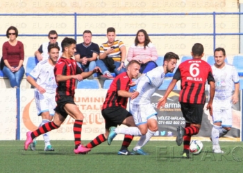 fotosmelilla 2016 01 03 depor 25 01 El River Melilla visita el terreno de juego del líder