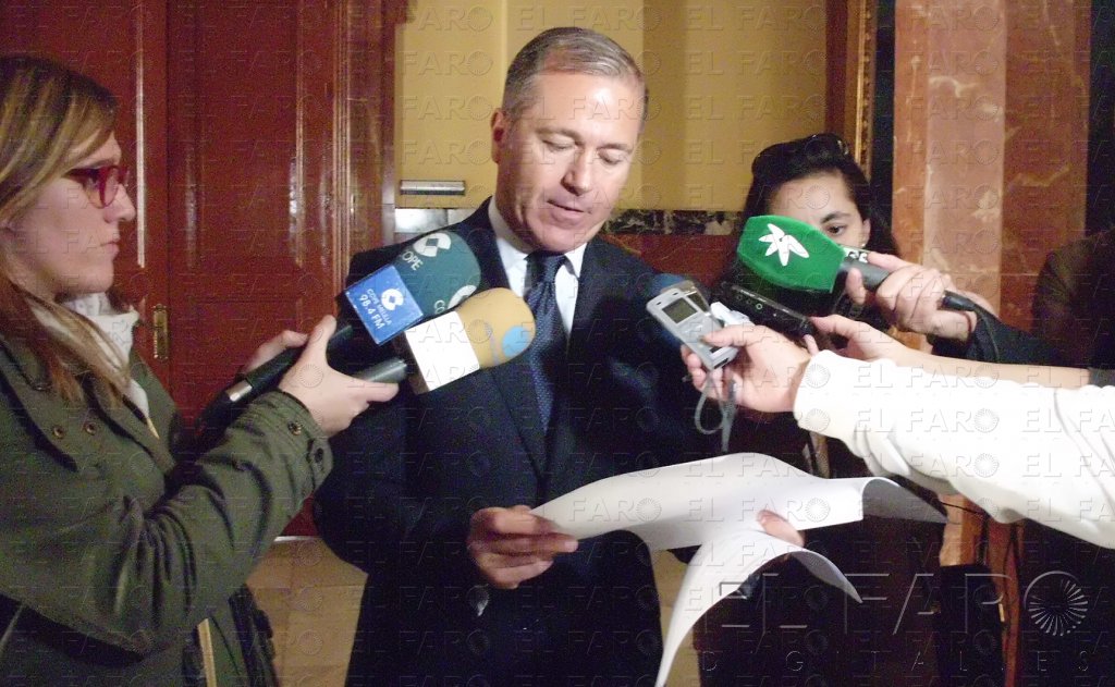 Marín renuncia a ser diputado ante la duda de incompatibilidad: le sustituye Paqui Conde