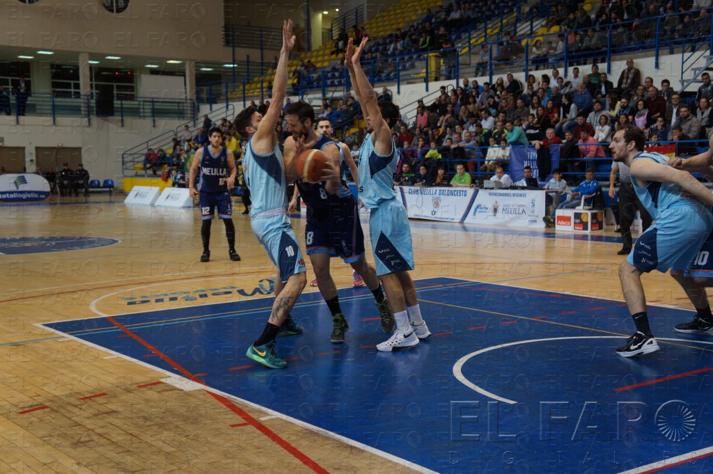 La defensa otorga el triunfo local