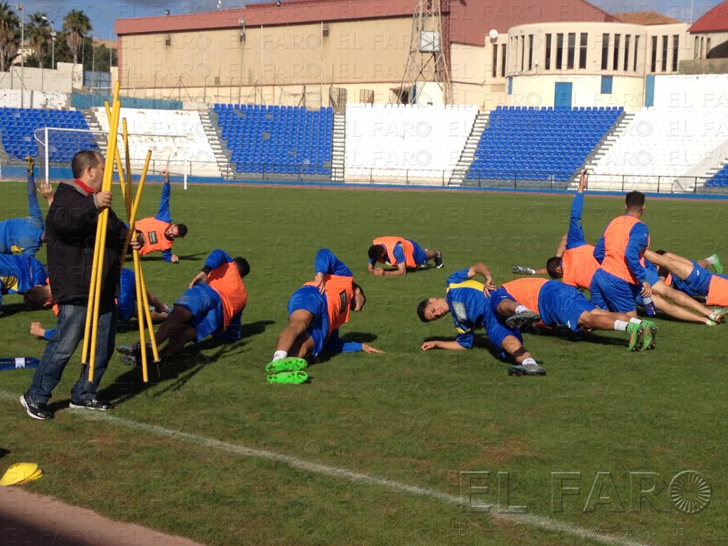 El plantel unionista se entrena en doble sesión de trabajo