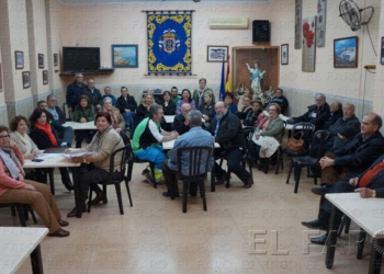 fotosmelilla 2016 01 29 P 17 2 Vecinos del Tesorillo votan para echar a su presidente y para ver los documentos de la asociación