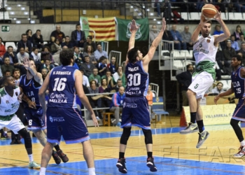 fotosmelilla 2016 02 13 DEPORTE MELILLA 2 AMICS MELILLA 01 Tropiezo en casa del Castelló