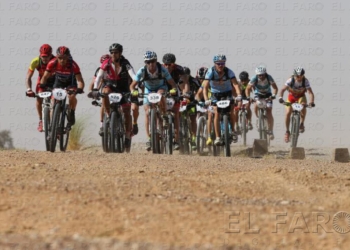 fotosmelilla 2016 02 17 DEPORTE MELILLA titan 1 La Titan Desert se presenta en Melilla