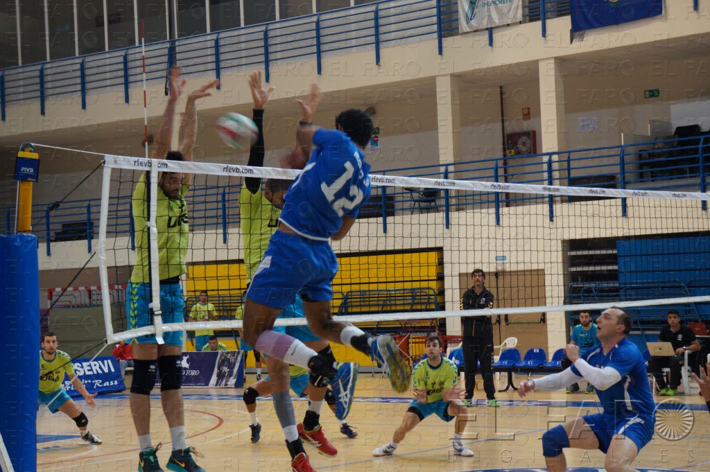 Agónico triunfo del CV Melilla en Castellón