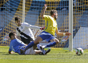 fotosceuta 2016 03 07 deportes cadiz 8 fito carreto El Melilla se apaga en la segunda mitad