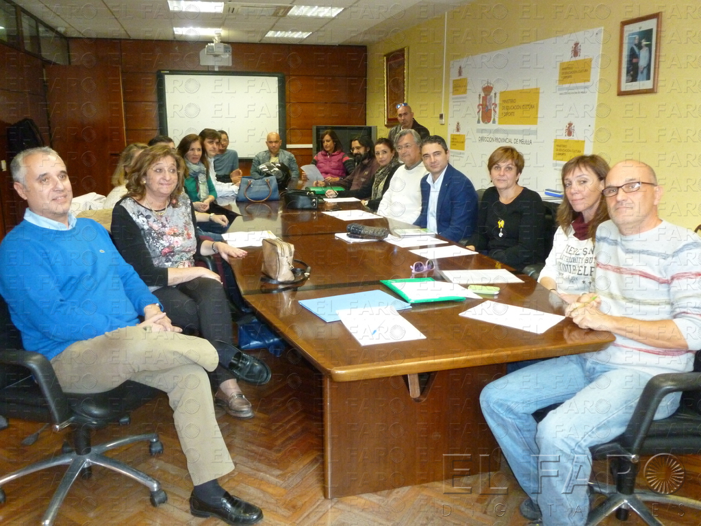 Los sindicatos y Educación se ponen de acuerdo en sustituciones y oposiciones