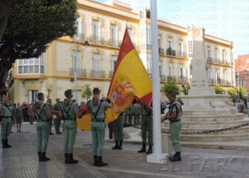 fotosceuta 2016 04 01 Melilla Manuel DSCN8654 El Tercio homenajea a la bandera