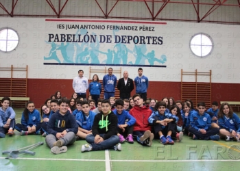 fotosmelilla 2016 03 17 deportes melilla 1 La plantilla del Melilla Baloncesto visita el Juan Antonio Fernández