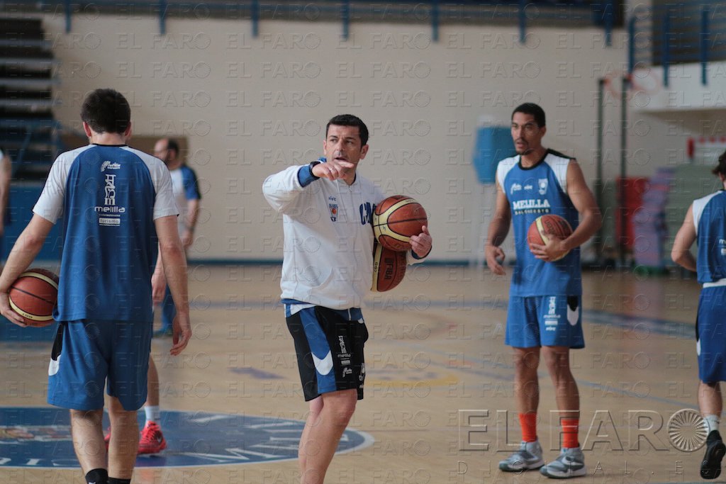 La plantilla del Decano inicia la semana con una dura doble sesión