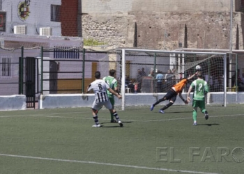 fotosmelilla 2016 04 05 DEPORTE MELILLA river 2 El River se acerca a los puestos de permanencia