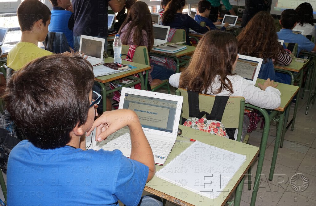 Educación ofrece 8.700 € a los centros para el plan de apoyo del próximo curso