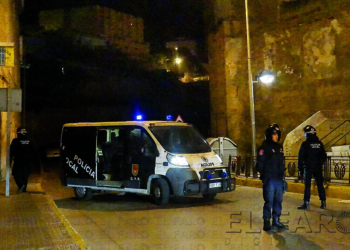 fotosceuta 2016 05 04 P 01 02 1 Los disturbios en Tiro Nacional llegan a La Cañada y acaban con otro detenido