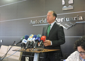 fotosceuta 2016 05 05 Manuel Melilla DSCN9860 La planta de Endesa y la incineradora se trasladarán tras la ampliación del puerto