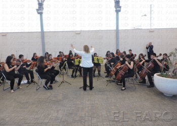 fotosceuta 2016 05 16 Manuel Melilla DSCN9785 Música en homenaje a los museos