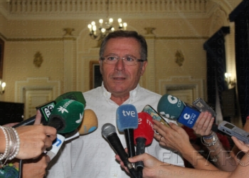 fotosceuta 2016 05 19 Manuel Melilla IMG 6516 De Castro, al Congreso tras caer de la lista Boubnane por “motivos personales”