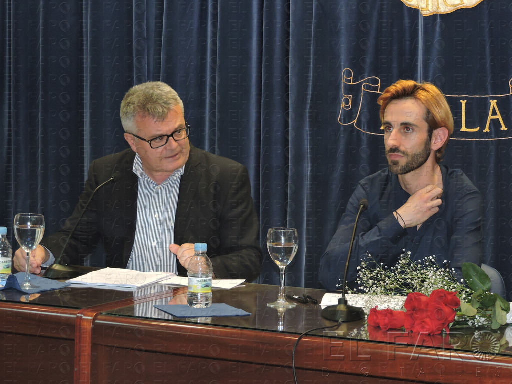 El melillense Juan Andrés Moya presenta en la UNED su primera novela