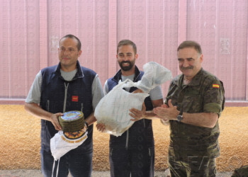 fotosceuta 2016 05 25 Manuel Melilla DSCN9649 Homenaje militar a la paella