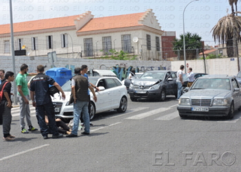 fotosceuta 2016 05 25 Manuel Melilla DSCN9674 Un vehículo atropella a una mujer y es embestido por otro cuando frenaba