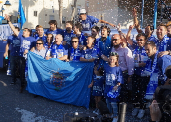 fotosceuta 2016 05 31 DEPORTE MELILLA DSC09854 ‘Melilla en ACB’ fue el lema que más sonó durante toda la Rúa