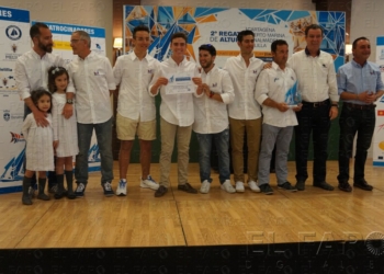 fotosmelilla 2016 05 02 DEPORTE MELILLA 27 01 Los trofeos ponen el final a una dura Regata de Altura