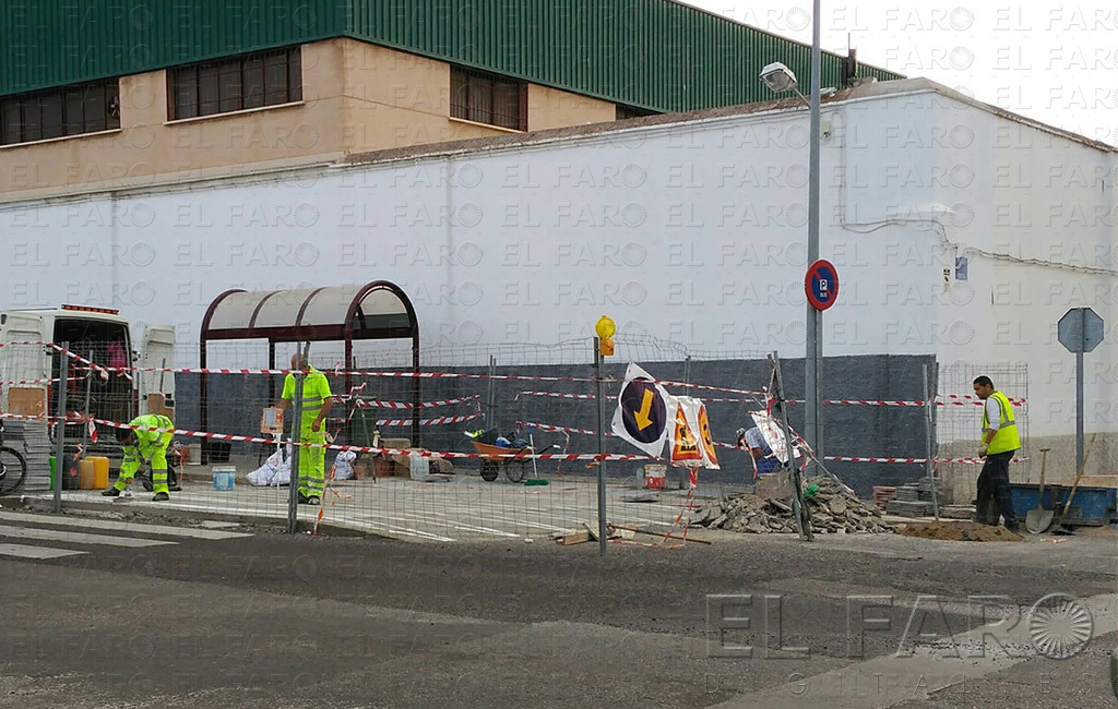 La Ciudad atiende las demandas de los vecinos de El Real y construye varios pasos de peatones elevados