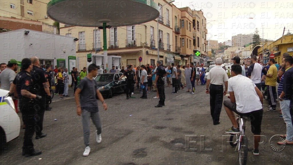 Una trifulca en el Rastro acaba con 3 detenidos y 5 agentes heridos leves