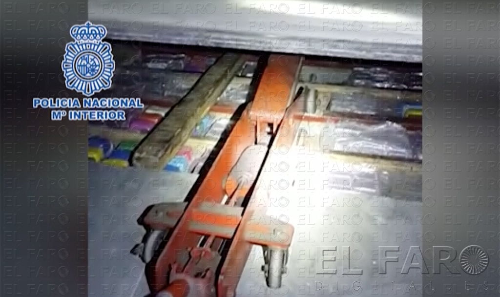 La Policía Nacional se incauta de media tonelada de hachís en el doble fondo de un remolque