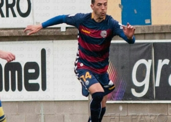 fotosmelilla 2016 06 17 DEPORTE MELILLA well Alex Cruz ficha por la UD Melilla