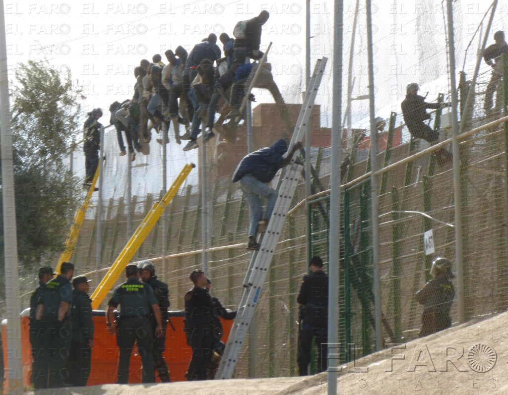 CEAR exige al futuro Gobierno que acabe con las ‘devoluciones en caliente’ en Melilla y Ceuta
