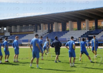 fotosmelilla 2016 06 18 DEPORTE MELILLA 0 Reforzar las bandas, prioridad del club