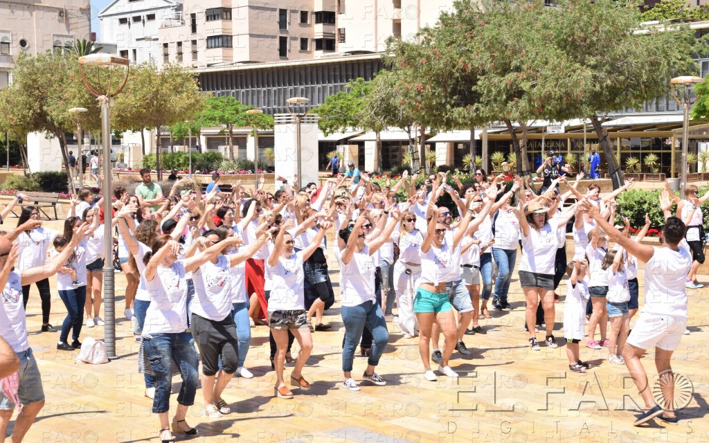 La Noche en Blanco comienza de día y con un flashmob flamenco en la Plaza de las Culturas