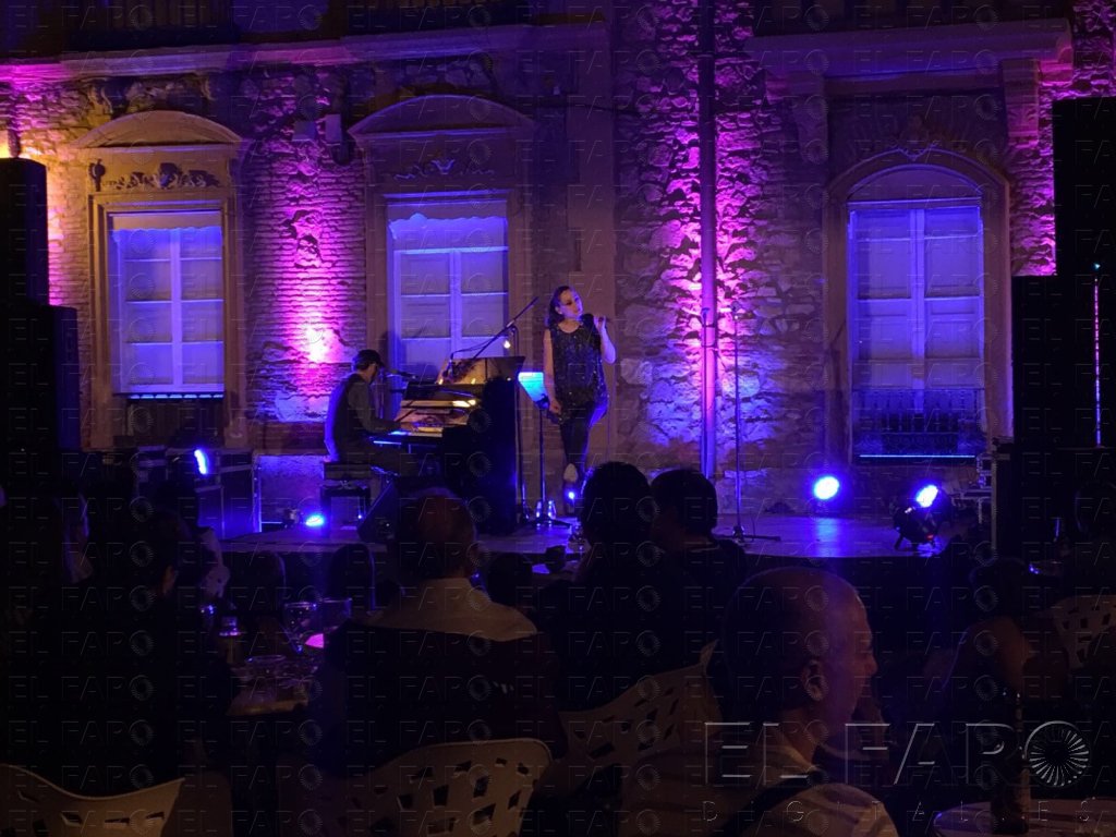 Música a la Luna y Noche en Blanco se conjugan en un marco incomparable