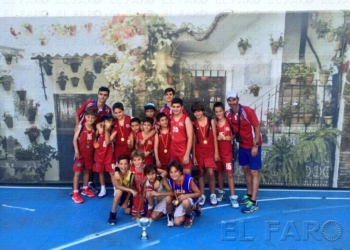 fotosmelilla 2016 06 21 DEPORTE MELILLA 28 01 El Club Marítimo disfruta del basket en Málaga