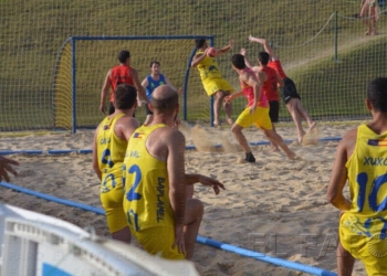 fotosmelilla 2016 07 01 DEPORTE MELILLA 28 03 El Baplamel debuta en los Arena1000