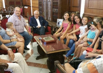 fotosceuta 2016 07 07 rebeca IMG 3959 Imbroda recibe a los miembros de la Asociación Virgen del Carmen