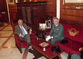 fotosceuta 2016 07 12 dori CIMG4879 Imbroda recibe al coronel jefe de la Guardia Civil de Melilla