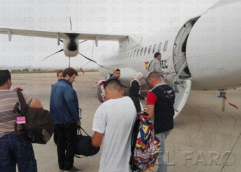 Pilotos de Air Europa anuncian una huelga que podría afectar a Melilla a finales de este mes