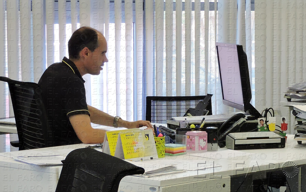 CpM denuncia largas colas en el SEPE y Azancot afirma que fue algo “puntual”