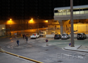 fotosceuta 2016 08 24 dori DSC06044 Trasladado a Málaga un menor con la mandíbula rota tras una pelea