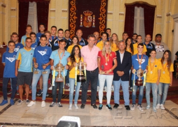 fotosmelilla 2016 08 03 DEPORTE MELILLA IMG 0583 Las selecciones melillenses reciben su homenaje por sus títulos logrados