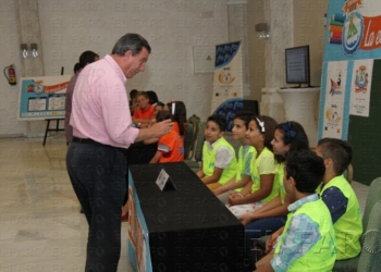 fotosmelilla 2016 08 04 DEPORTE MELILLA 31 02 Los más jóvenes se involucran en la XX Semana Náutica 2016