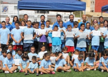 fotosmelilla 2016 08 12 DEPORTE MELILLA 26 01 Miranda visita los campamentos de la fundación sociocultural FMF