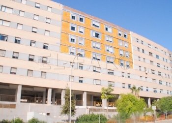 11 1 1 Emvismesa trabaja en el proyecto para sustituir la fachada afectada de Averroes